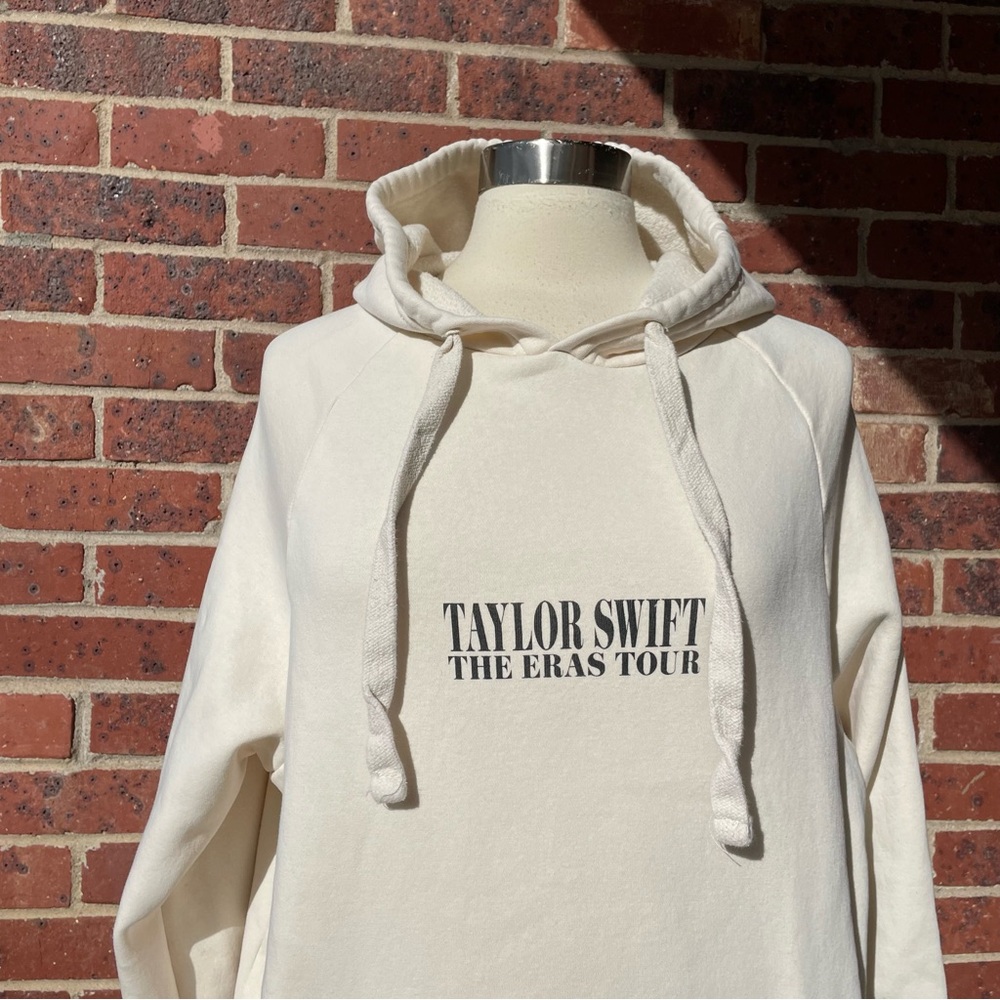 Taylor Swift The Eras Tour Cream Sweatshirt Hoodie Medium Cotton Blend - Picture 11 of 11